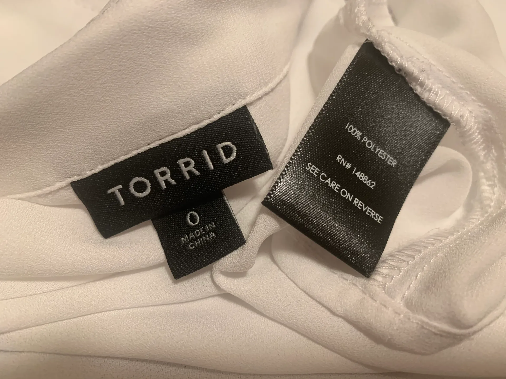 Torrid long sleeve white button up blouse size 0 - Image 11