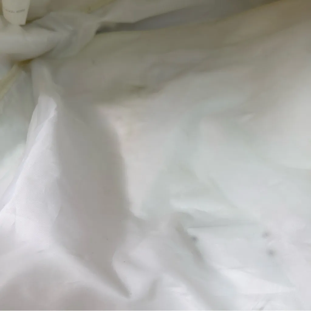 Michael Kors Silver & White Tote Bag 17”x14”x6” (has some discoloration) - Image 15