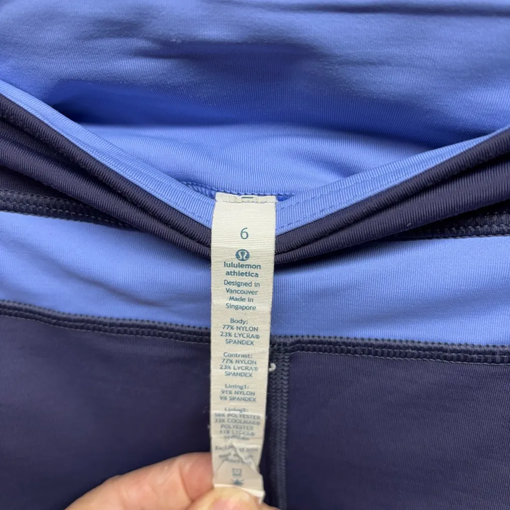 lululemon athletica Navy and Light Blue‎ Leggings - Image 3