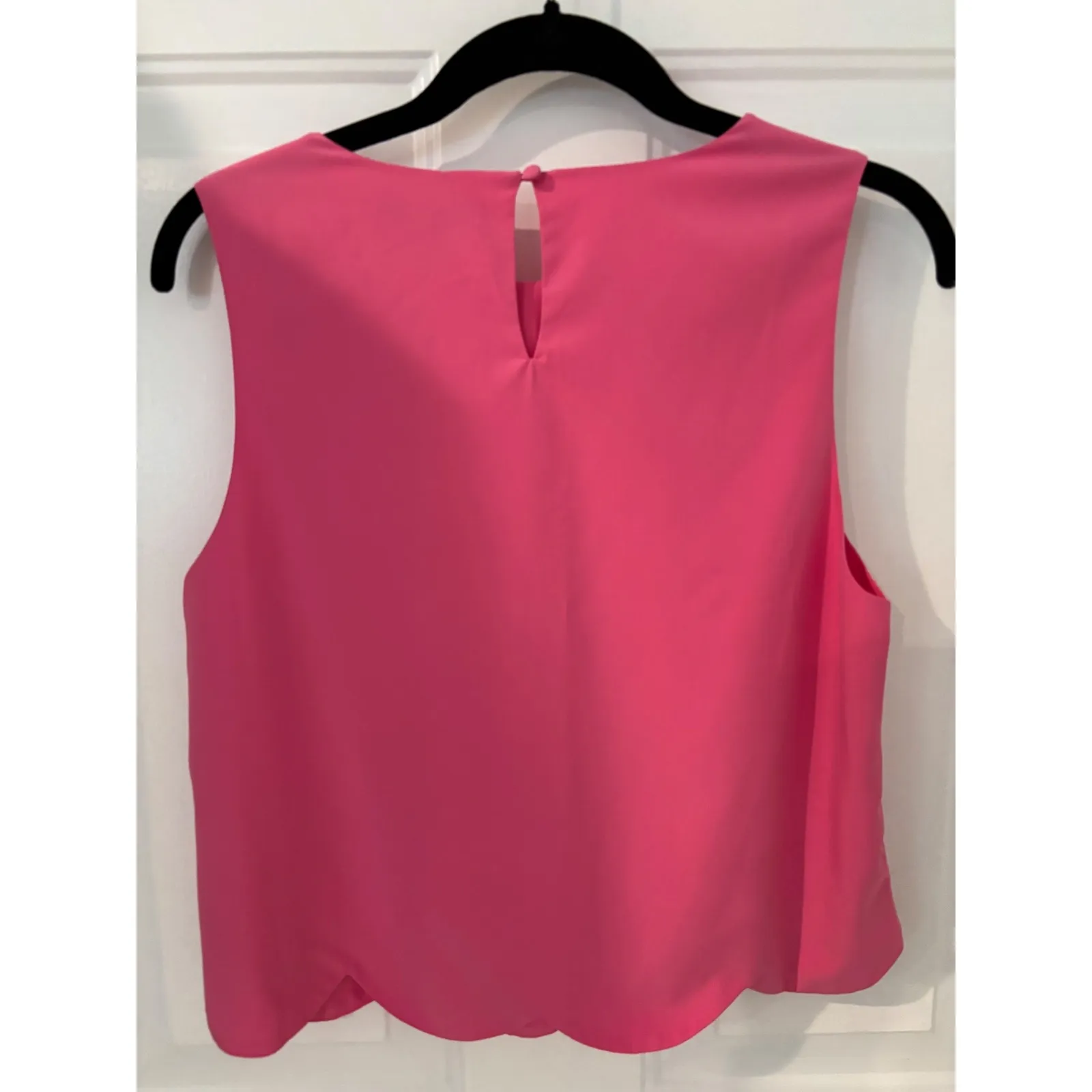 Naked Zebra Scalloped‎ Hem Top Bubble Gum Pink Sleeveless Tank M - Image 4