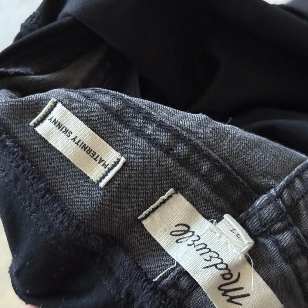 Madewell Maternity Over-the-Belly Skinny Jeans in Black Sea | Faded Grey | 27 - Image 7