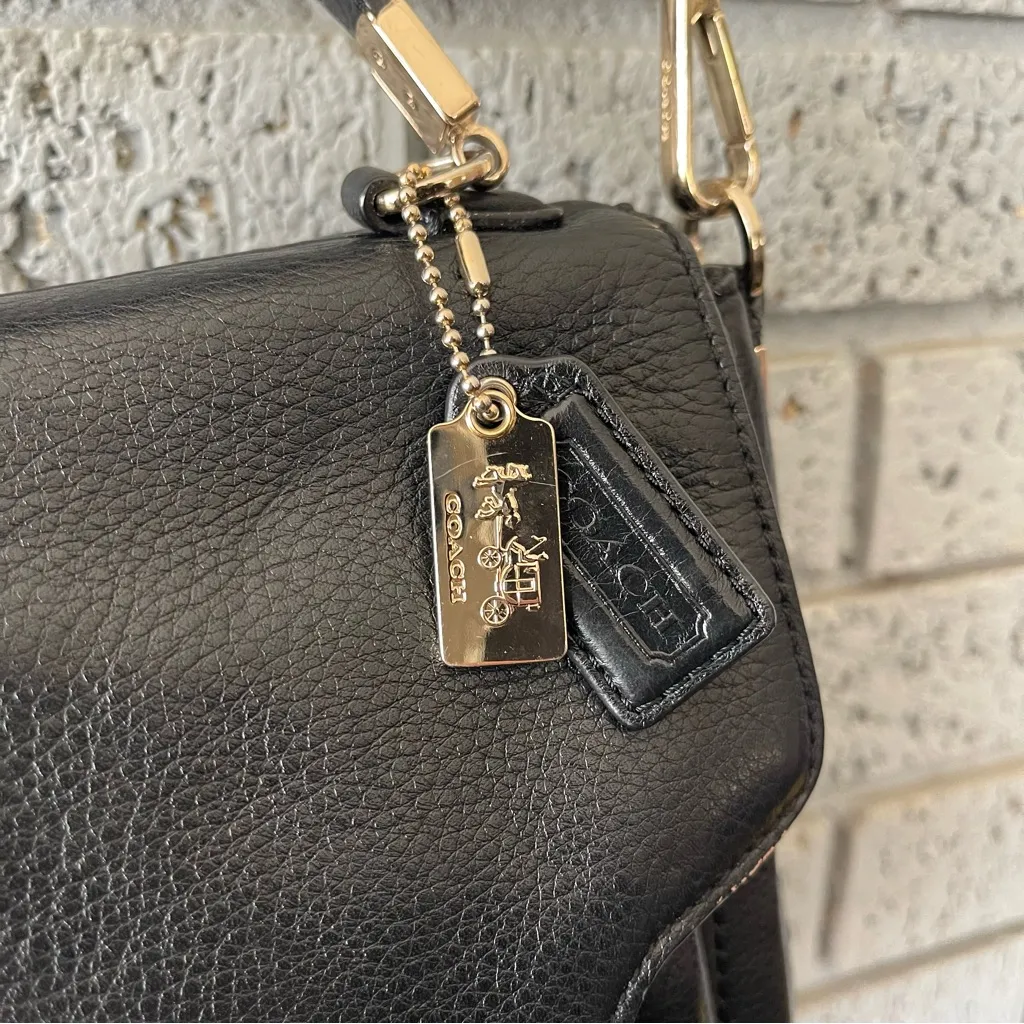 Coach Madison Small Sadie Leather Flap Satchel Bag Black Gold 26624 - Image 4