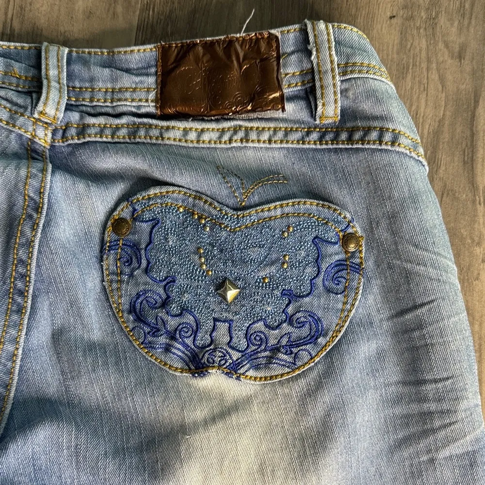 Apple Bottoms Vintage Light Blue Straight Leg Jeans Apple Back Pocket Embroidery Size undefined - Image 9