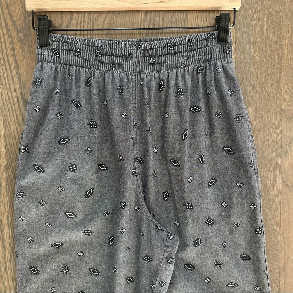 Vintage Chaus Sport Medallion Printed Tapered Pants in Heather Grey Size Medium - Image 3