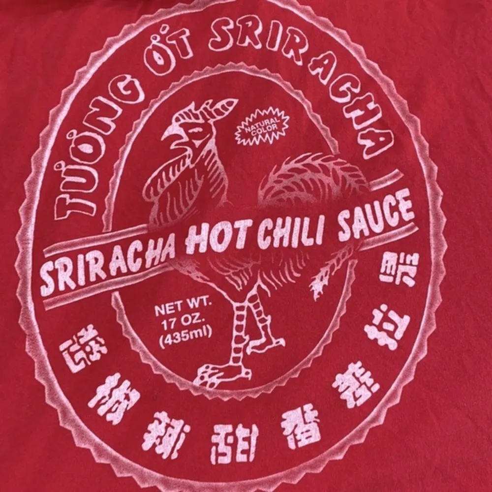 Sriracha hot chili sauce red graphic T - Image 5