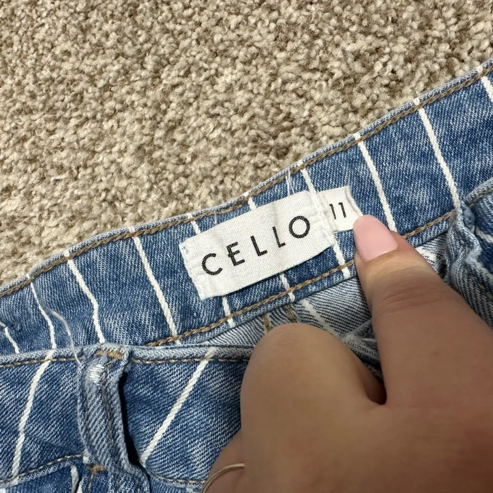 Blue Striped Jeans with Frayed Hem - Image 4