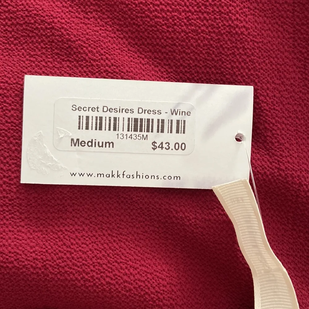 Peppermint dress size M brand new with tag long 34 inches from top of the dress - Image 8