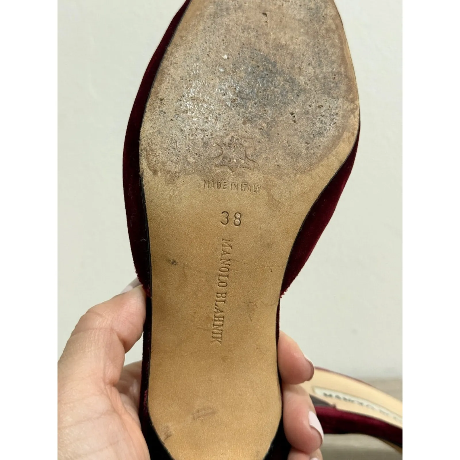 Manolo Blahnik Velvet Pointy Toe Crystal Kitten Heel Mules Red Women 38 / US 8 - Image 7