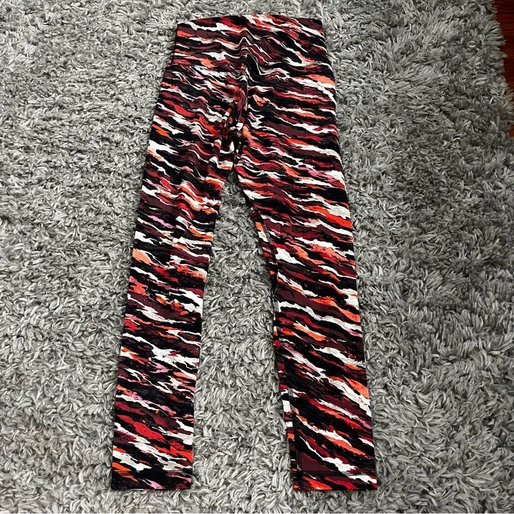 Lululemon align 25” limited edition lunar new year size 6 - Image 2