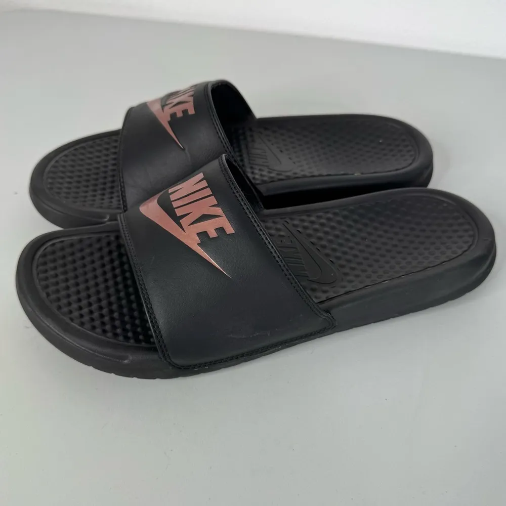 Nike Slide Sandals Pink Swoosh Size 10 - Image 3