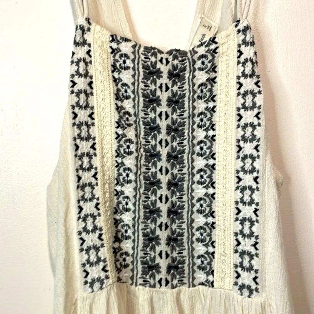 Abercrombie & Fitch- Boho Cream Flowy Embroidered Halter Criss-Cross Top- Size S - Image 4
