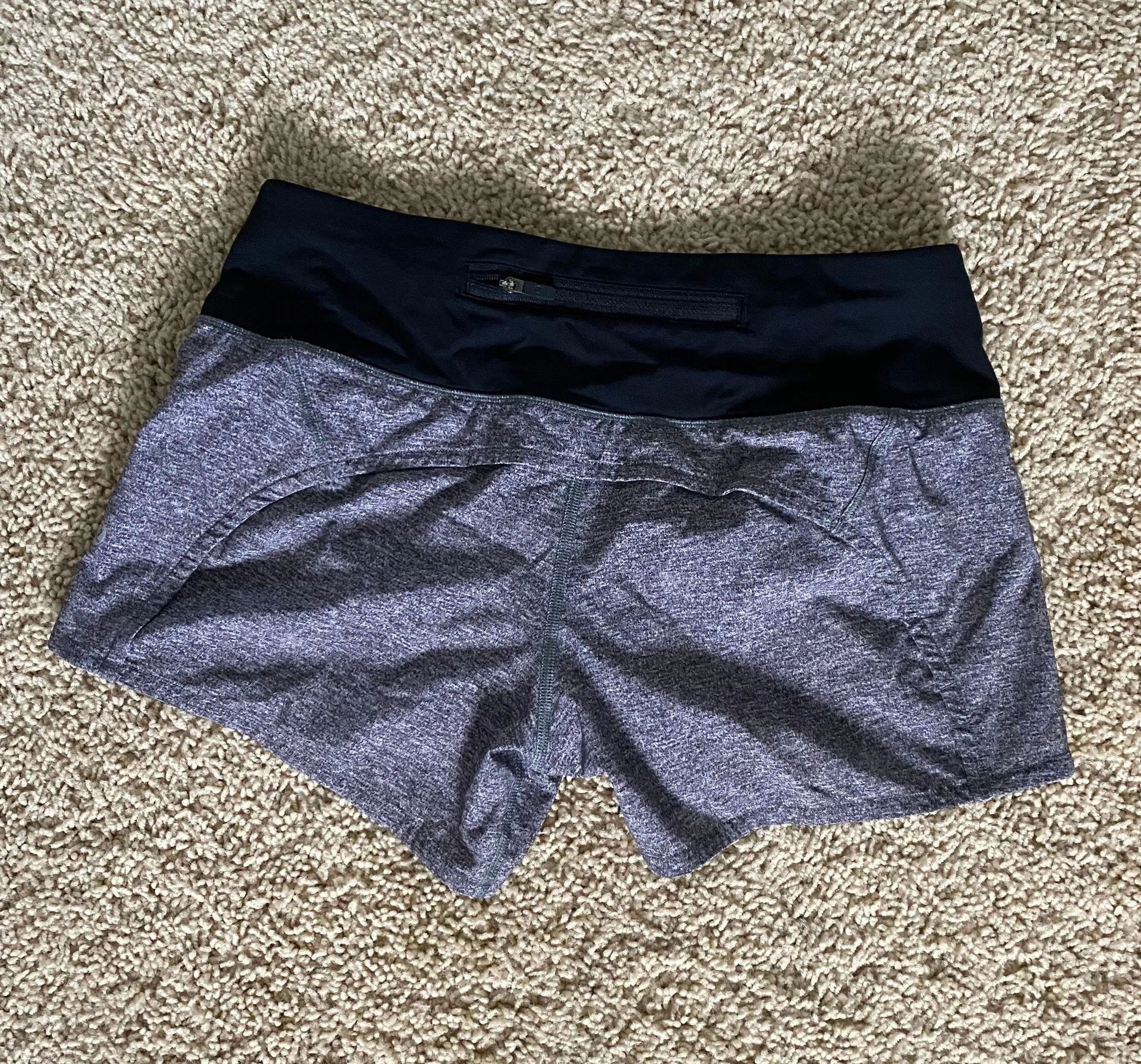 Lululemon Speed Up Mid-Rise Short 4” - Image 3