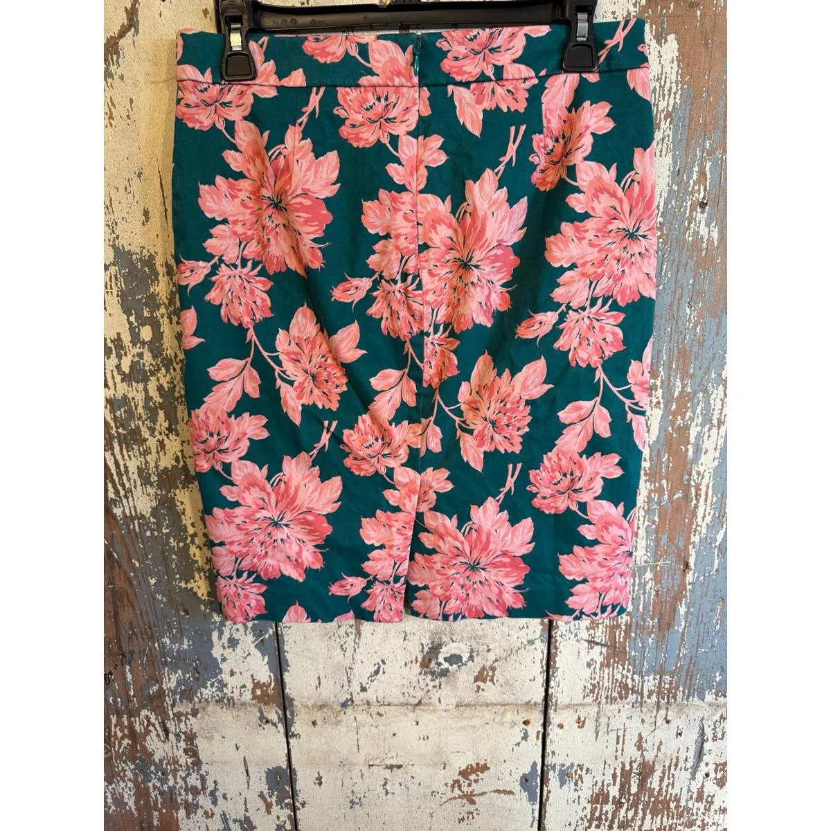 J. Crew Mercantile Women’s Floral pencil skirt, size 2 - Image 2