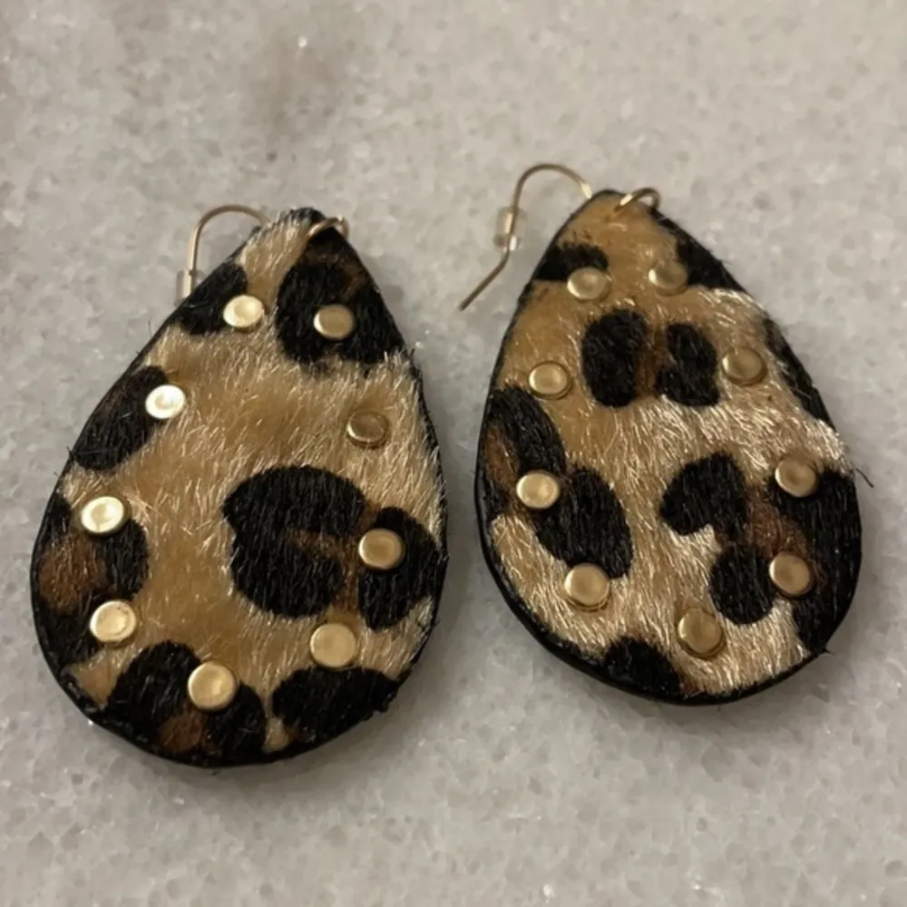 Massini earrings faux leather animal print teardrop jewelry New - Image 6