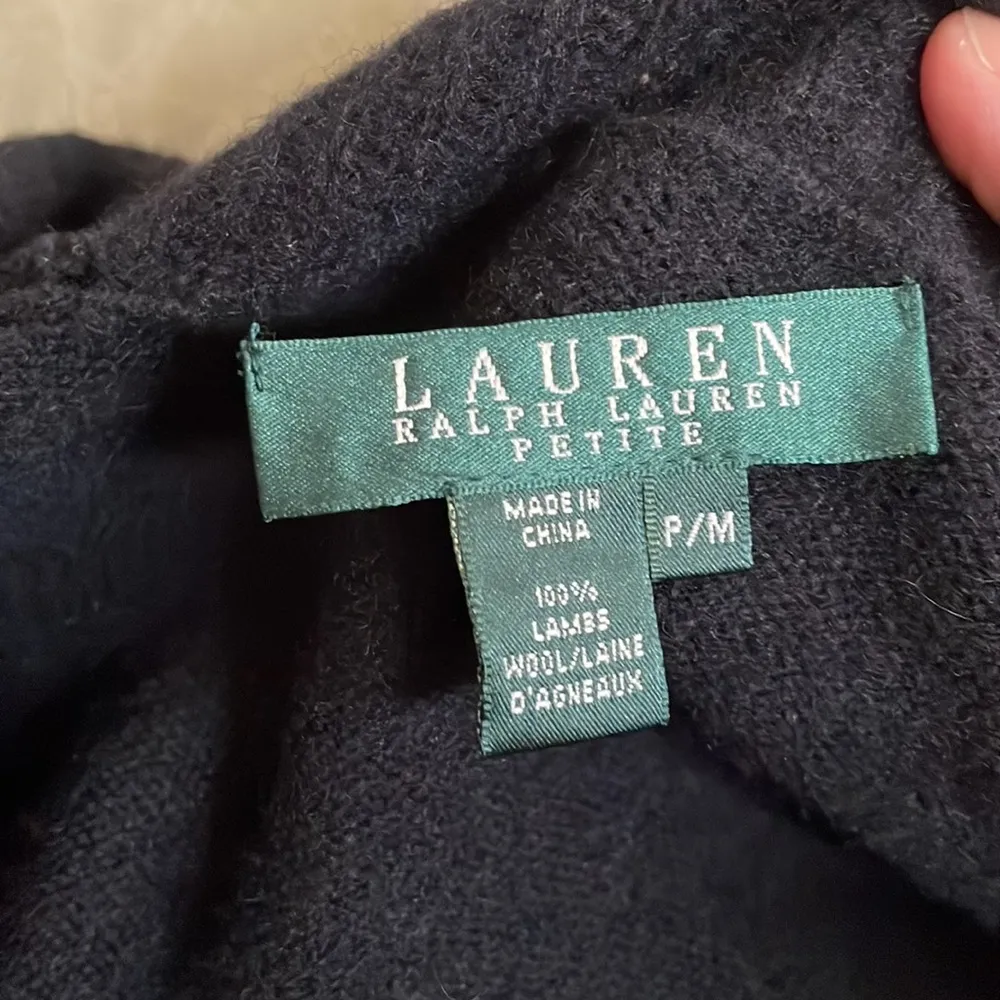 Ralph Lauren sweater with beautiful detail great with any outfit Black Size undefined - Image 2