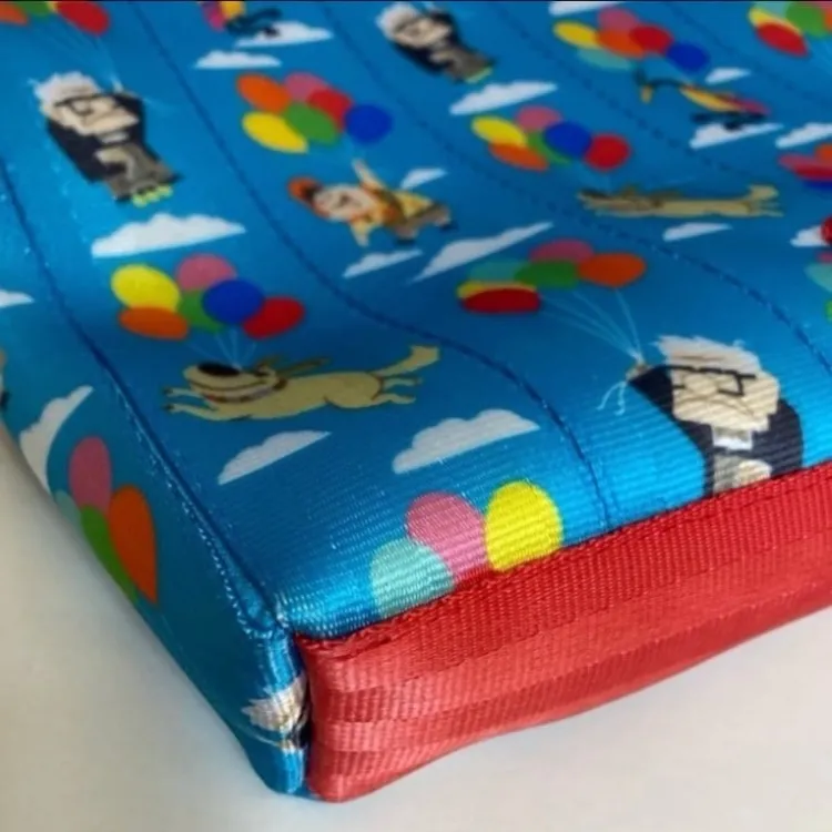 Disney Parks x Harvey’s Pixar UP! Character AOP convertible crossbody Blue - Image 8
