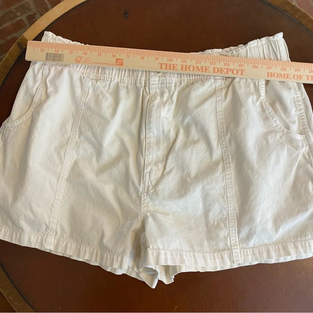 NWT Madewell Pull-On Paperbag Shorts: Garment-Dyed Edition In Antique Cream‎ 33 - Image 8