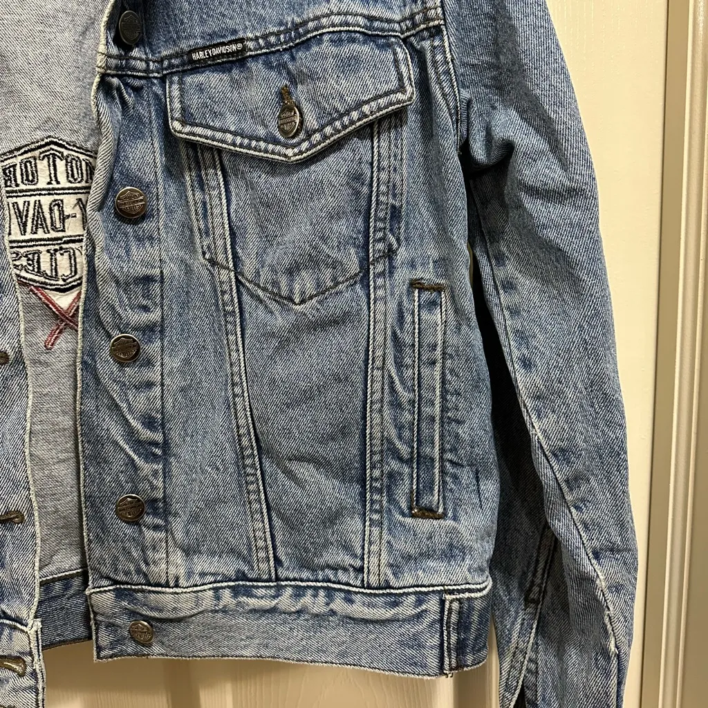 Women's Vintage Harley Davidson motorcycle ladies jean denim jacket size medium Blue - Image 3