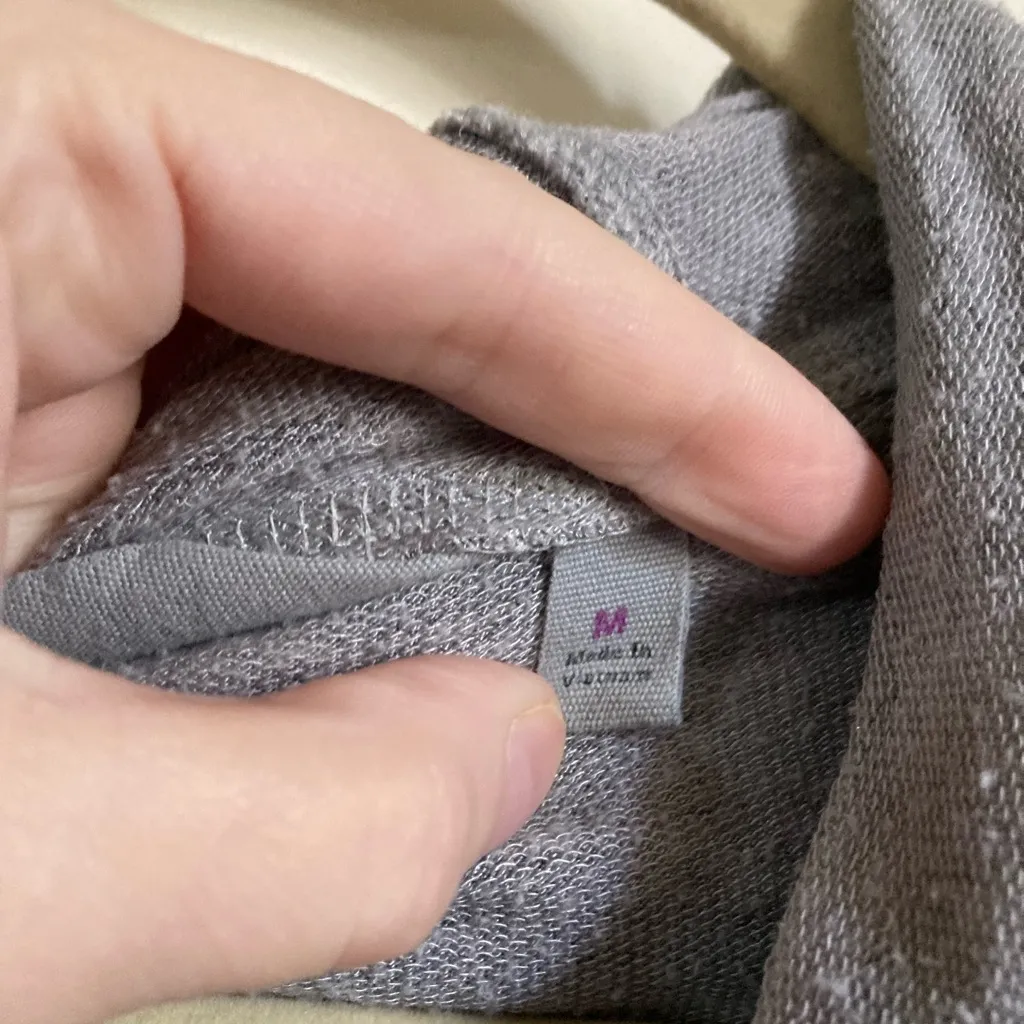 Athleta Blissful Cowl Neck Heather Gray Long Sleeve Hoodie A230 - Image 5