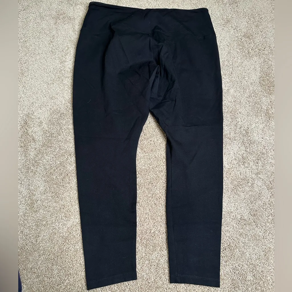 Lysse Plus Size Center Seam Ponte Skinny Leg Leggings Black Size 3X - Image 6