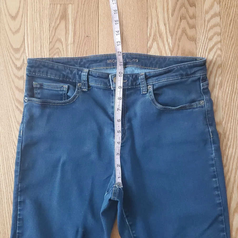 Michael Kors Izzy Skinny Fit Jeans - Image 8