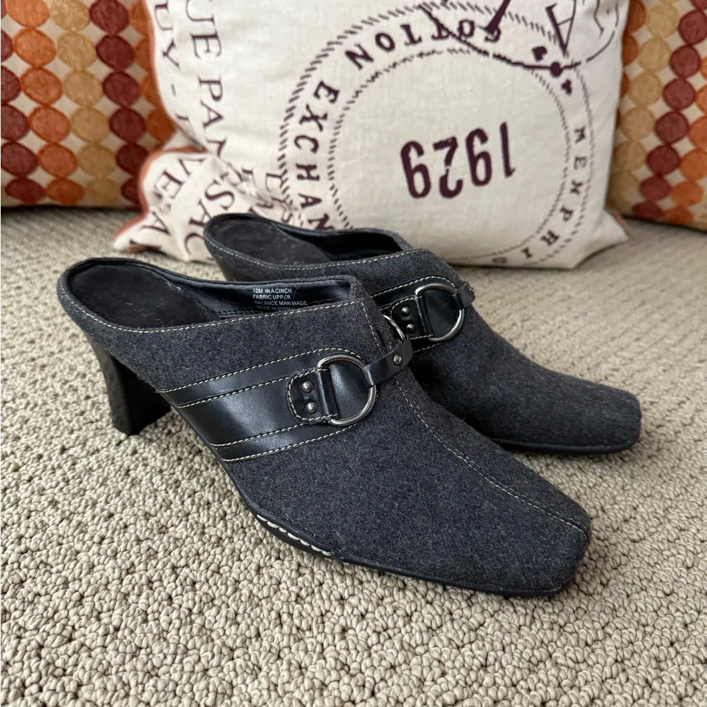 AEROSOLES In A Cinch Slide On Mule Flannel Black and Gray with Silver Accents - Image 3