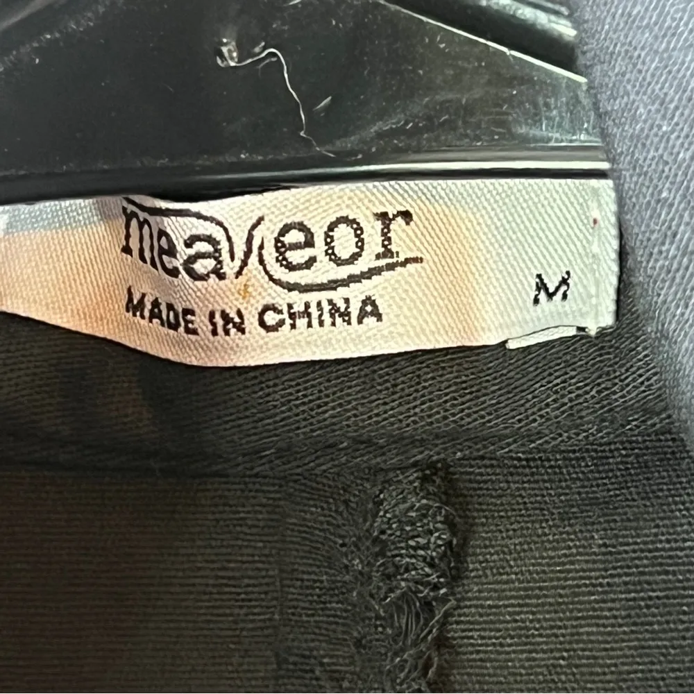 Meaneor Size Medium Zippered Front Vest Shirt w/Pockets w/Zippers - Image 4