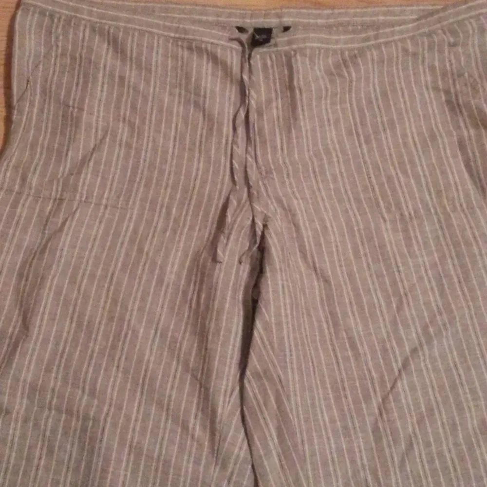 NWOT Victoria’s Secret Beach Linen Pants Size 2 Gray Stripes - Image 3