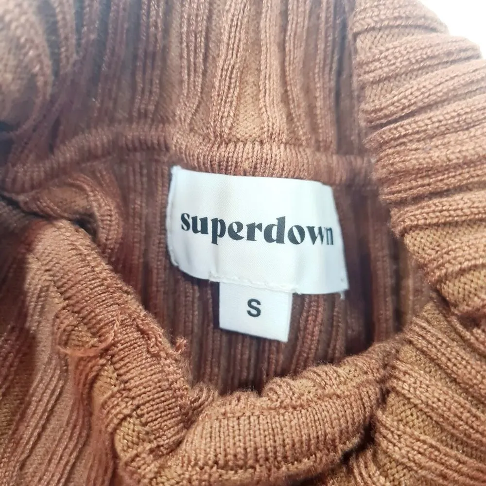Superdown Milenka Crop Sweater in Brown Small - Image 6
