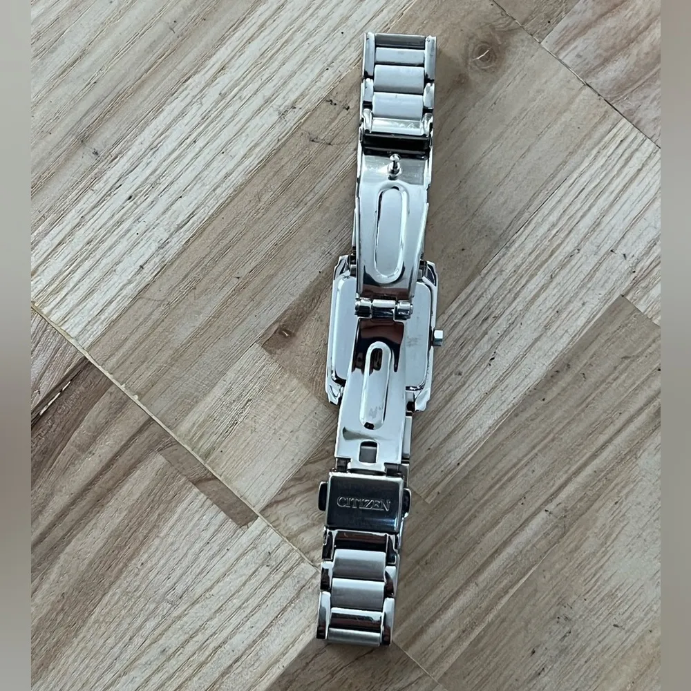 Citizen Eco-Drive Diamonds Solar Ladies Watch Pearl Dial Stainless Bracelet - Image 9