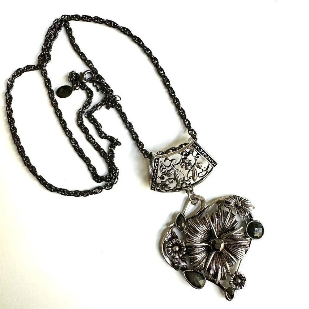 White House black market grey long pendant necklace - Image 2