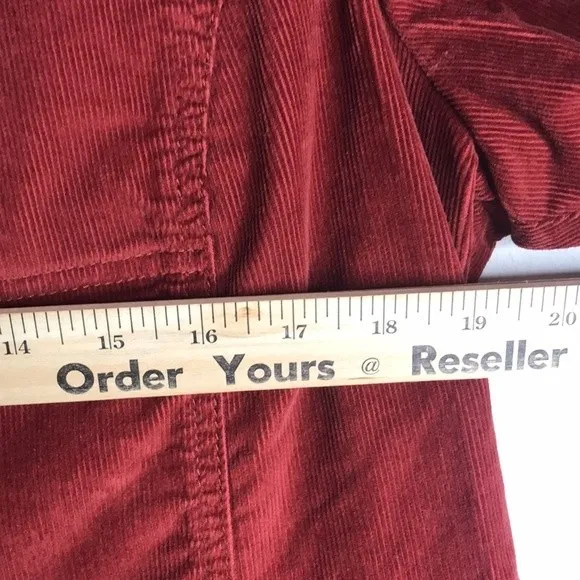 L.L. Bean ladies Corduroy button up fall chore coat Jacket size medium Red - Image 7