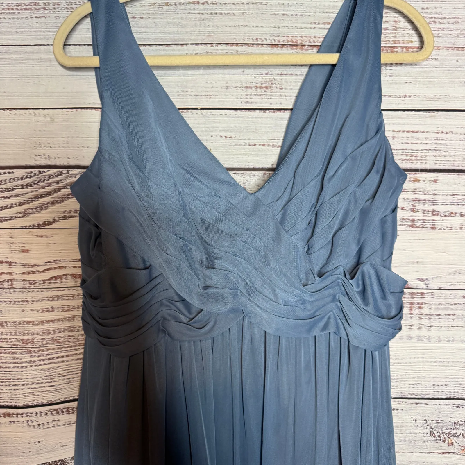 David's Bridal Long Mesh Dress with Cowl Back Detail STYLE# F15933 18 - Image 4