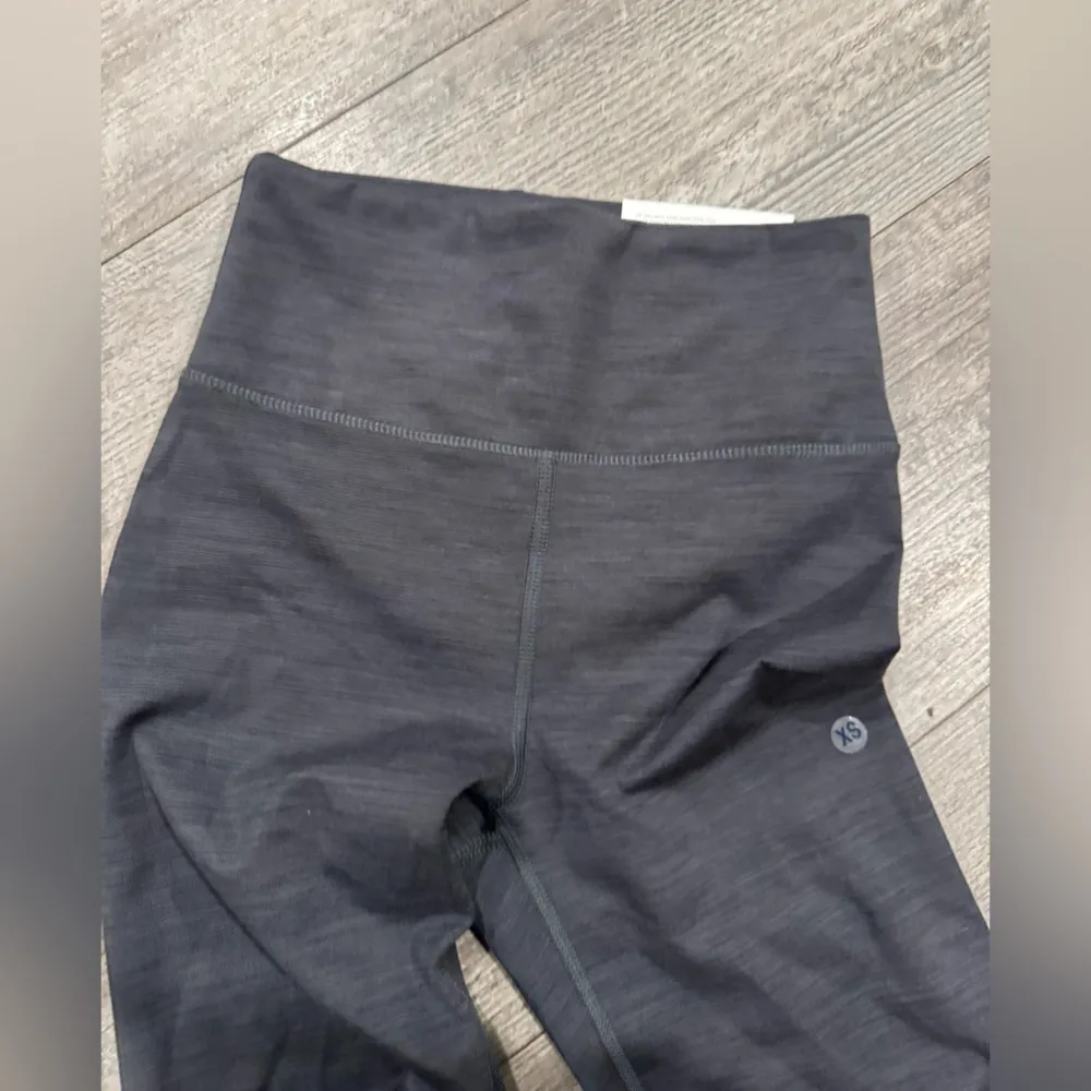 AMERICAN EAGLE the highest rise the everything leggings 🤍 - Image 7