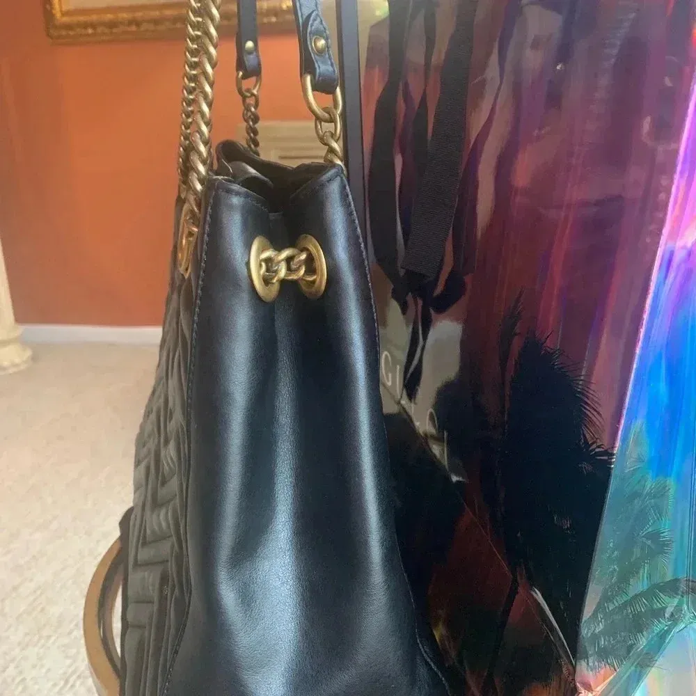 Gucci Marmont Tote in soft lamb skin a must have piece. - Image 4