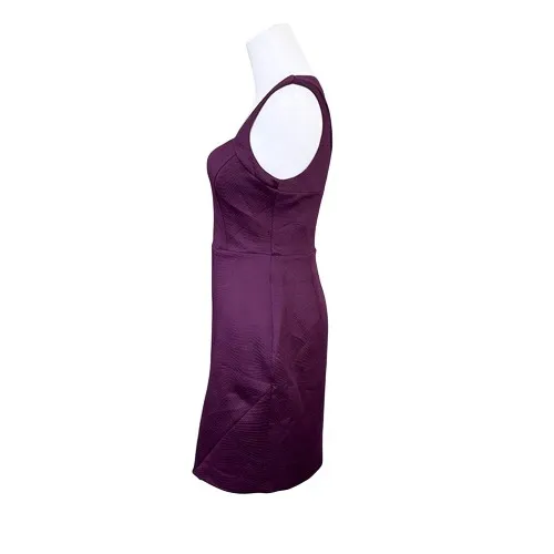 Guess Plum Purple‎ Sweetheart Neck Sheath Dress Asymmetrical Scuba Embossed sz 2 - Image 4