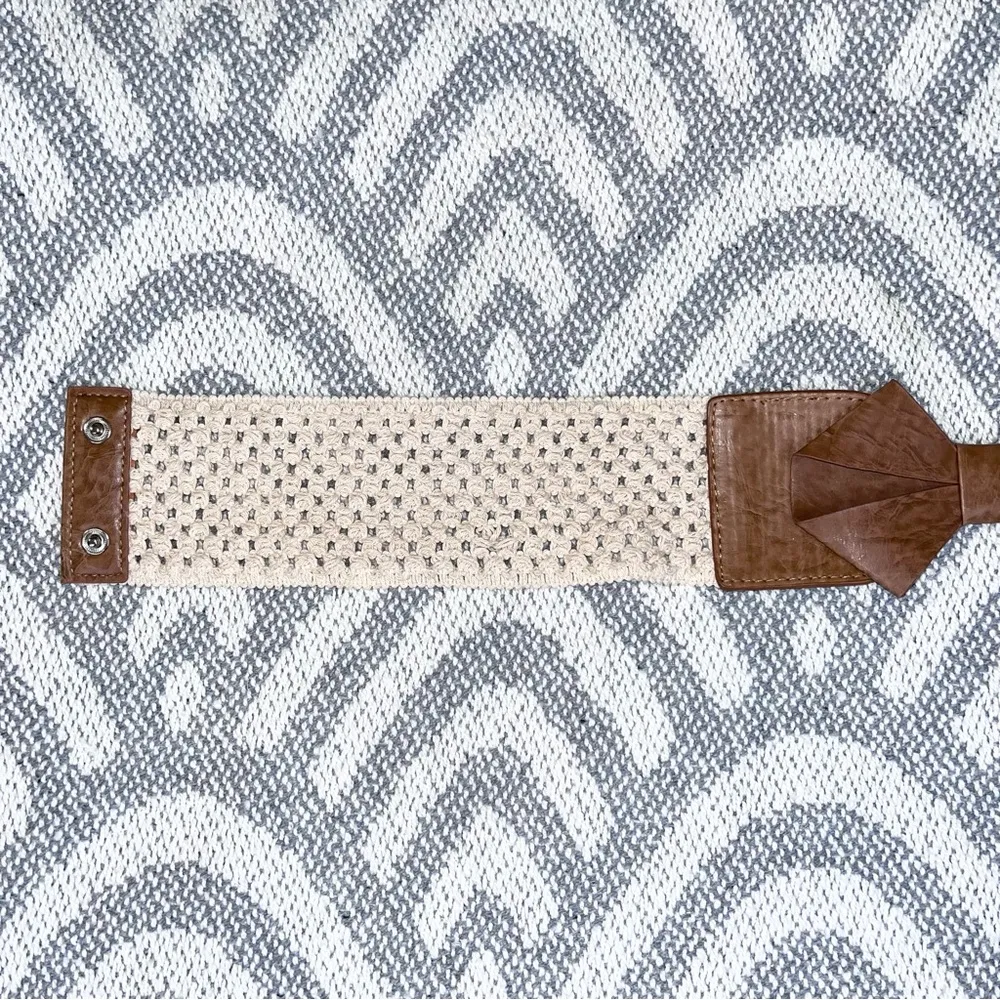 Faux Leather Cognac Brown Cream Crochet Waist Belt Small - Image 3