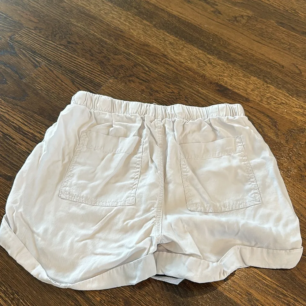 Gray Short XS (Never worn) Silver - Image 5