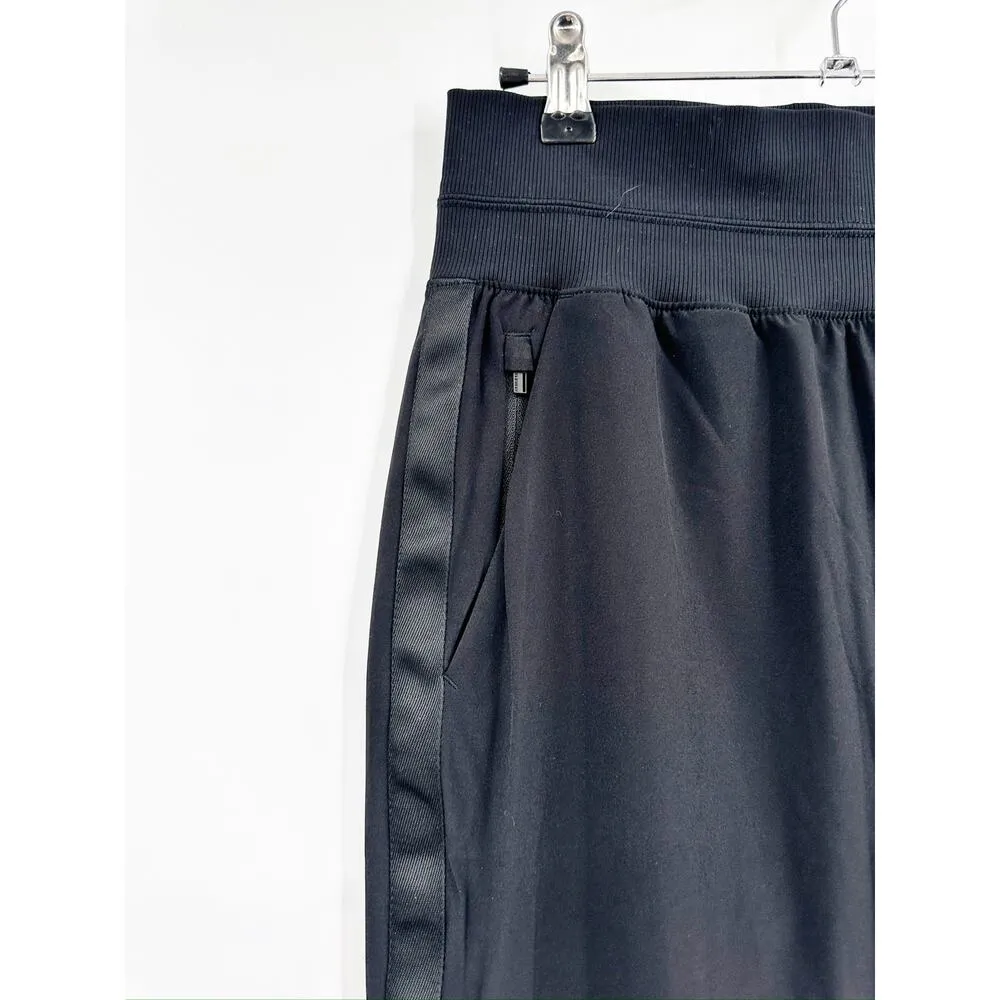 Athleta Nolita Slim Tapered Crop Featherweight Black Pants Size 8 #980400 - Image 4