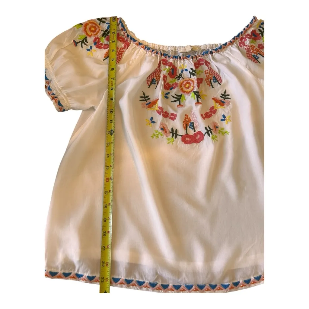 Solitaire embroidered shirt off the shoulder Size Medium - Image 5