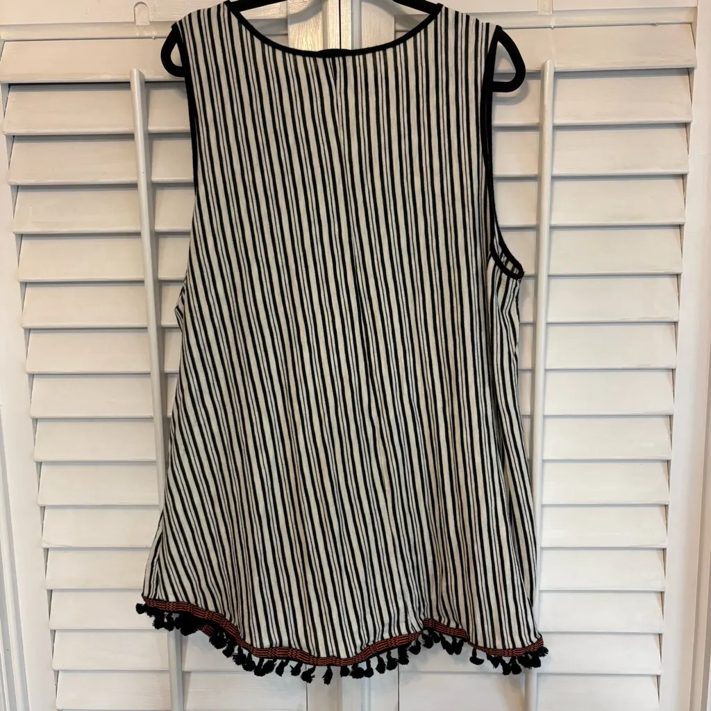 W5 Black And White Stripe Pop Pom Tank Top Size‎ 3X - Image 2