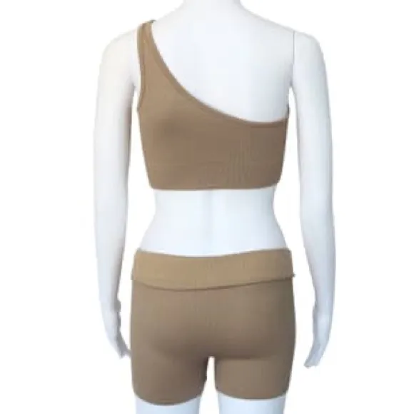 ✨ALO Ribbed Asymmetric Shimmer Bra Size Medium NEW - Image 4