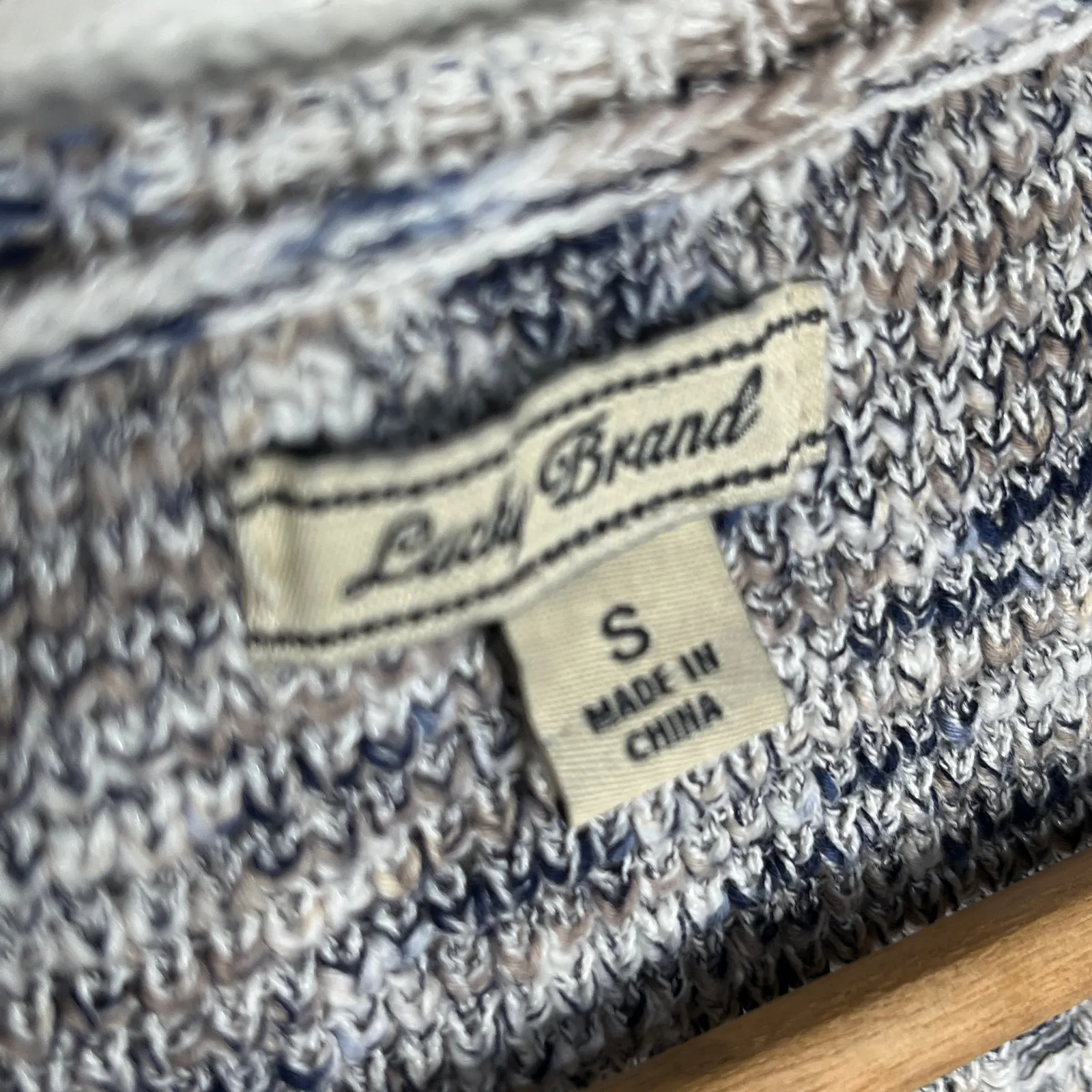 Lucky Brand Women’s Moto Fringe Sweater Jacket Blue White Gold Size Small - Image 3