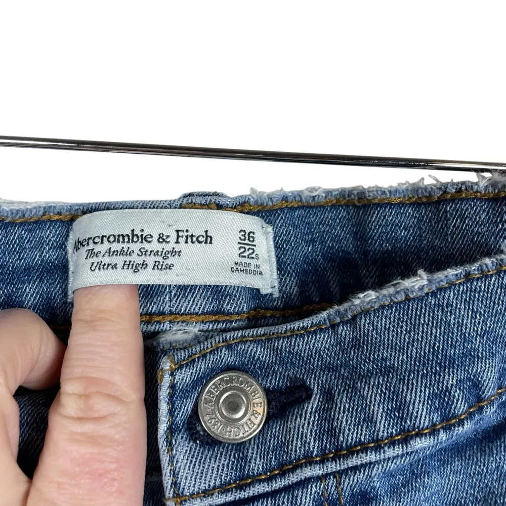 Abercrombie Curve Love Ankle Straight Raw Hem Ultra High Rise Jeans Size 22S - Image 6
