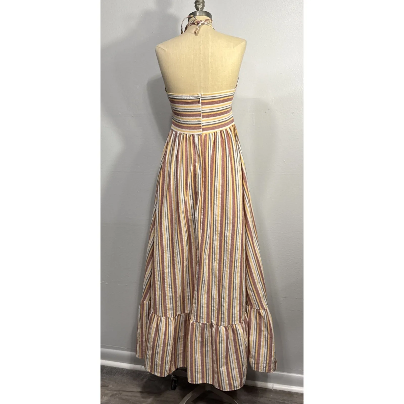 Shein Women Cut Out Stripped Halter neck Maxi Dress Sz 6 Tiered Fashion Sundress - Image 3