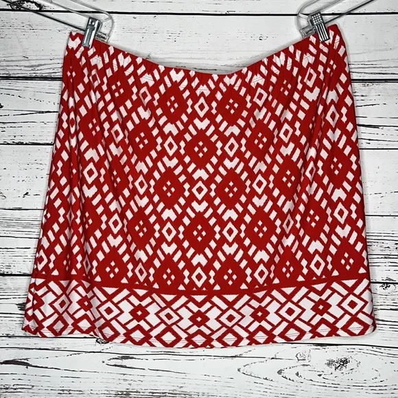 Susan Graver XL Red & White Geometric Print Liquid Knit Skort - Skirt w/ Shorts - Image 1
