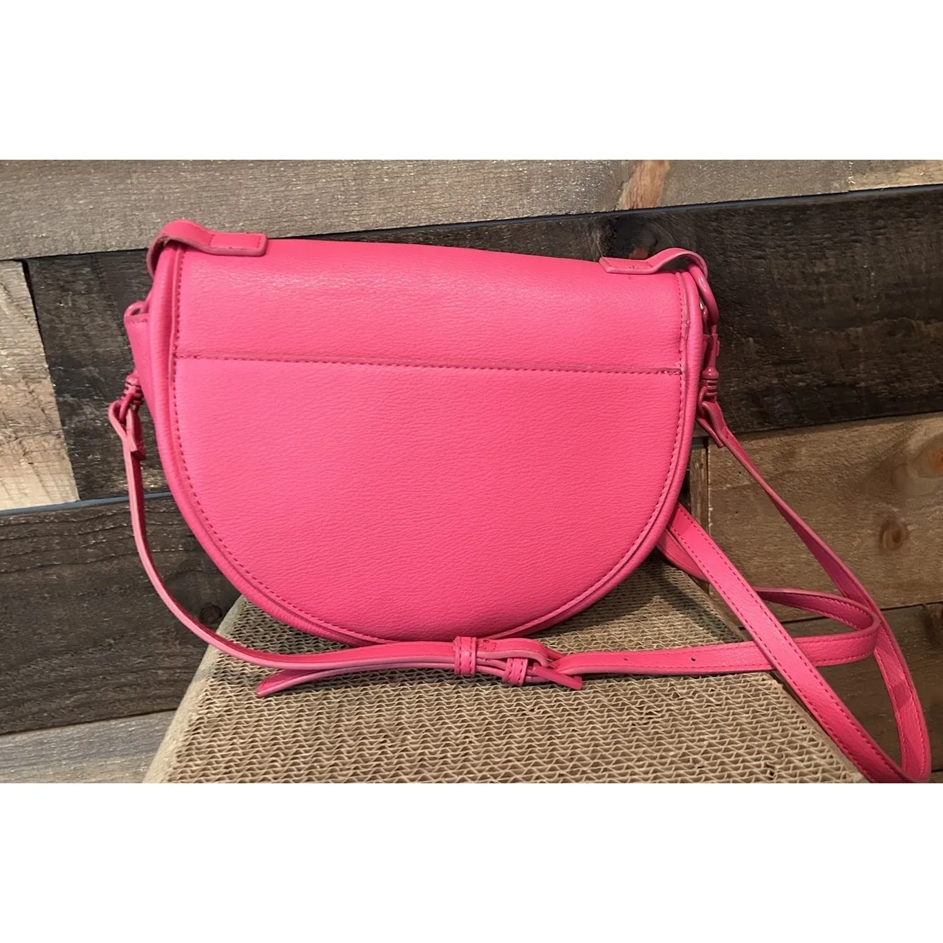 BCBGeneration‎ Magenta Crescent Crossbody Purse EUC - Image 3
