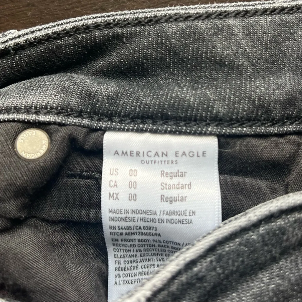 American Eagle Black Mom Jeans Size 00 - Image 6