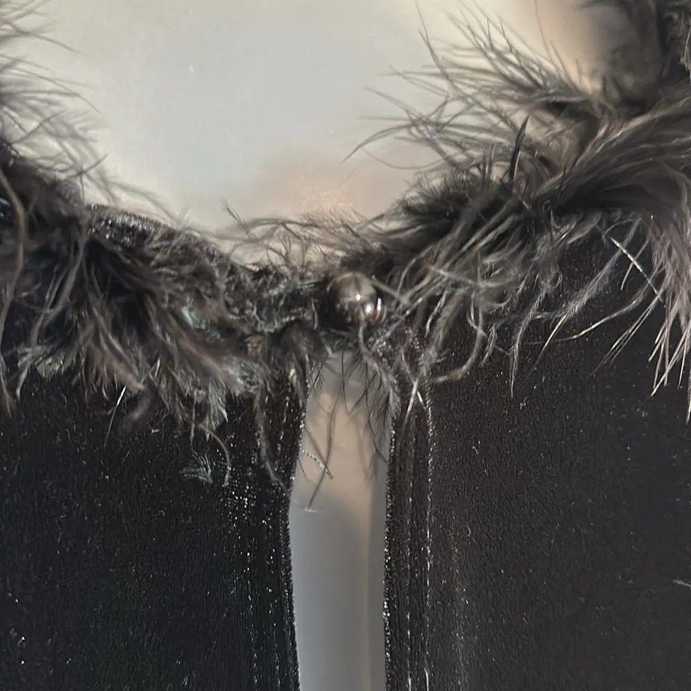 Pia Vintage 1980s Black Velvet Open Front Cardigan Faux Feather Collar XL - Image 9