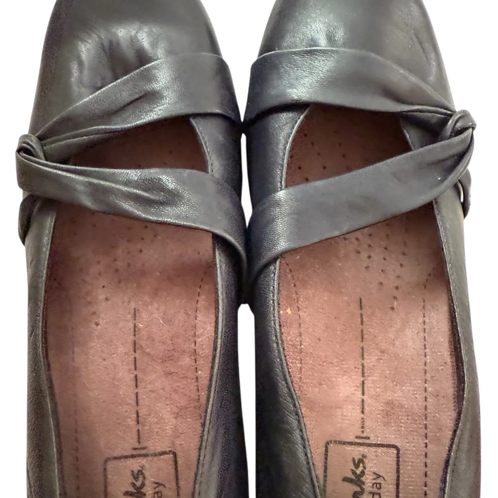 Clarks Everyday Active Air Black Leather Double Strap Mary Jane Pumps - Image 2